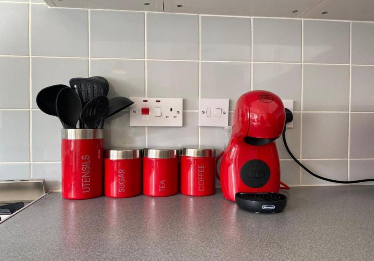 Stunning Four Bedroom House Close To Excel, O2 & Central London With Free Parking المظهر الخارجي الصورة