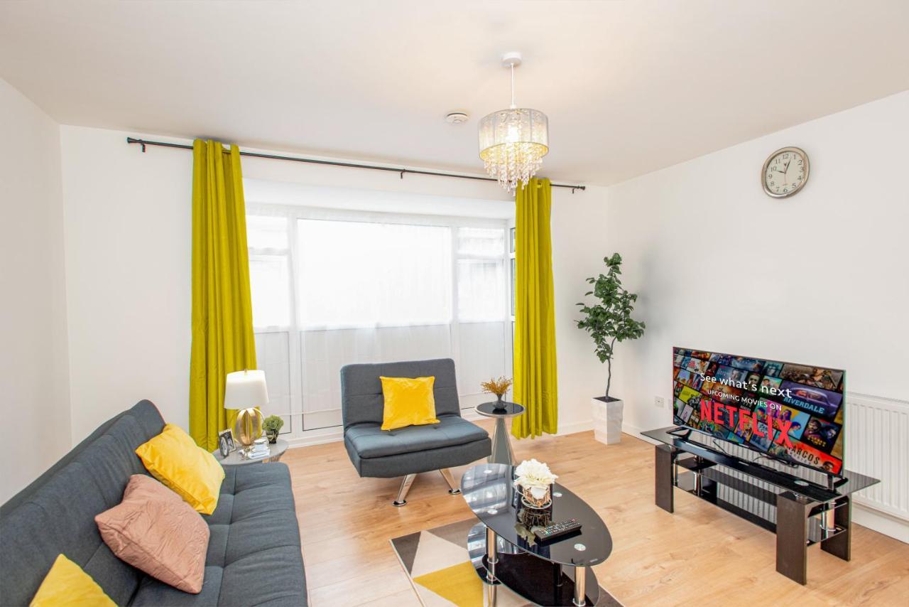 Stunning Four Bedroom House Close To Excel, O2 & Central London With Free Parking المظهر الخارجي الصورة