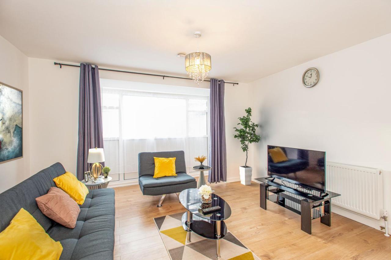 Stunning Four Bedroom House Close To Excel, O2 & Central London With Free Parking المظهر الخارجي الصورة