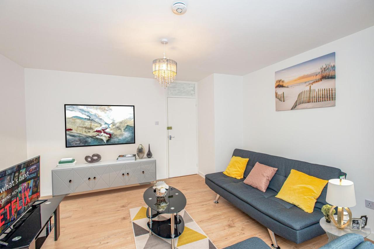 Stunning Four Bedroom House Close To Excel, O2 & Central London With Free Parking المظهر الخارجي الصورة